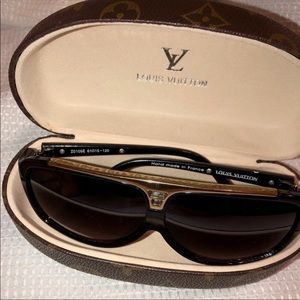 Louis Vuitton Evidence Sunglasses